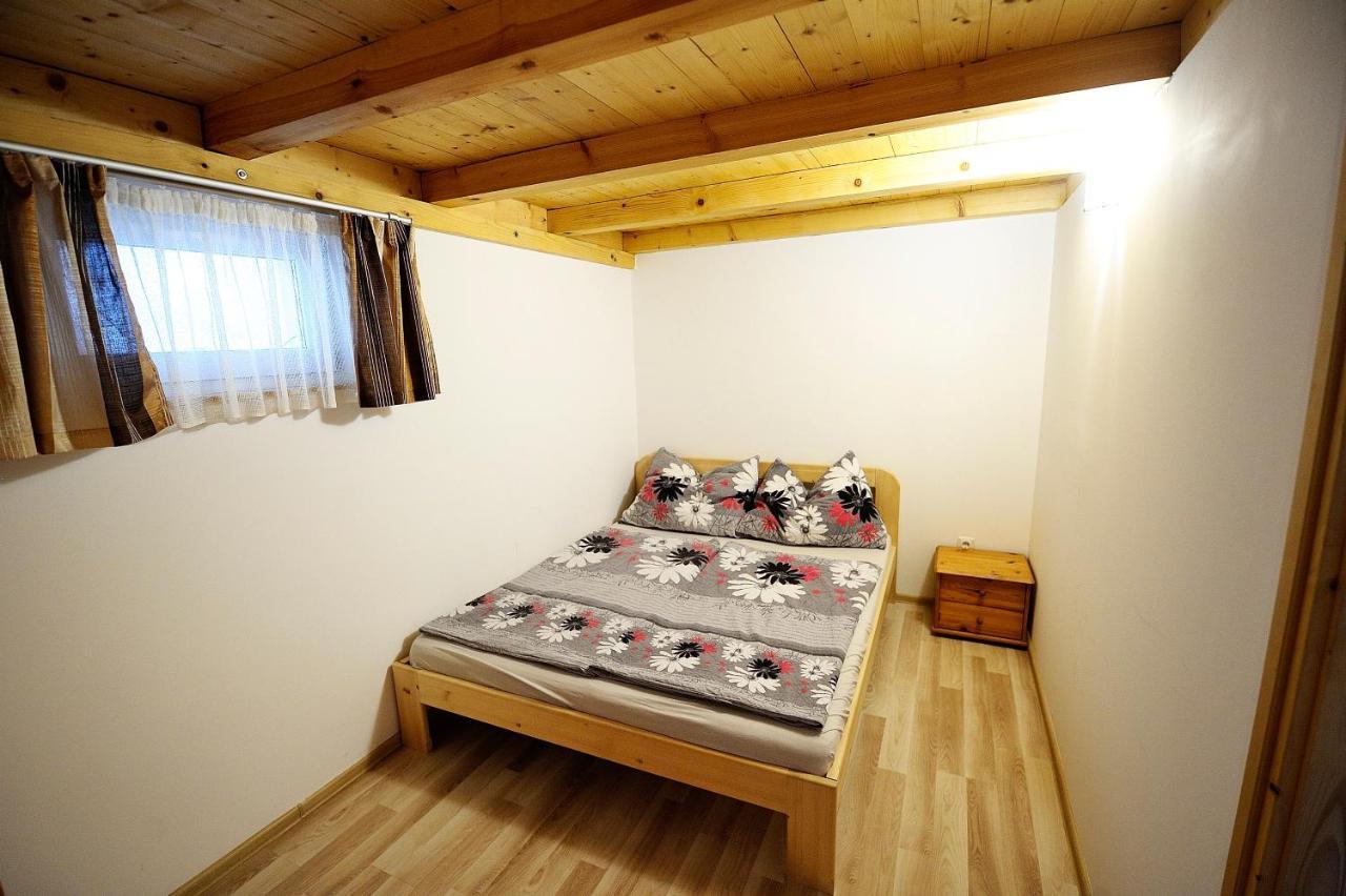 דירות בלטונללה Luca Apartman מראה חיצוני תמונה